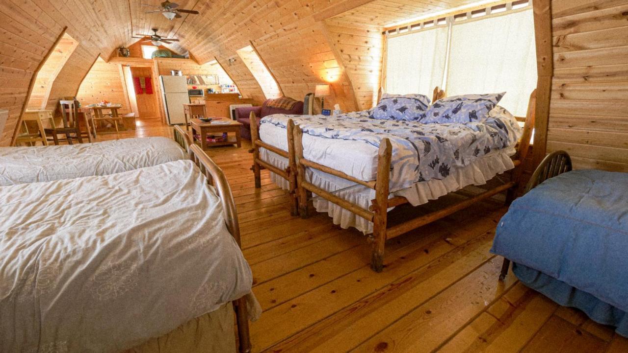 Aubin Sky Lodging At The Yl Ranch Savery エクステリア 写真