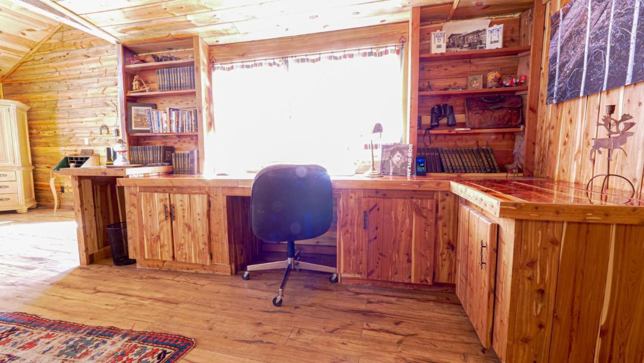 Aubin Sky Lodging At The Yl Ranch Savery エクステリア 写真